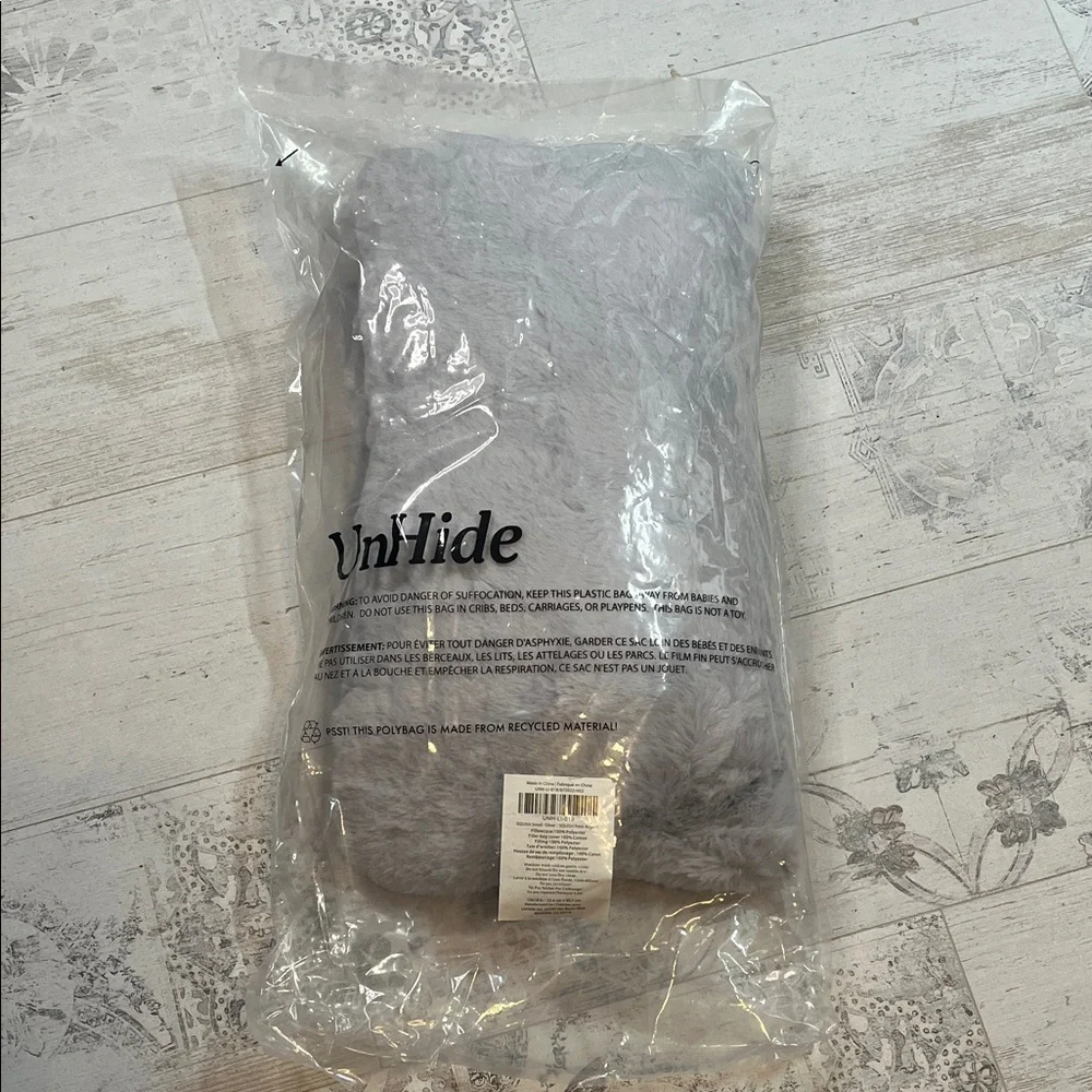 Unhide Small Silver Squish Pillow